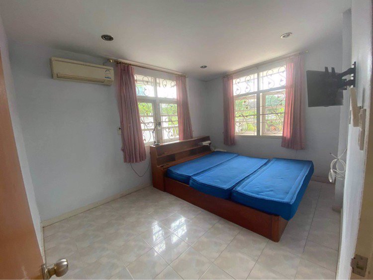 ขายด่วน-มสีวลี-บ้านเดี่ยว-60ตารางวา-ติดตลาดสี่มุมเมือง-0818684966