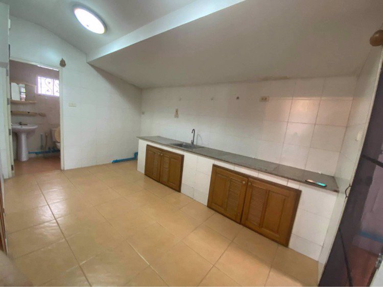 ขายด่วน-มสีวลี-บ้านเดี่ยว-60ตารางวา-ติดตลาดสี่มุมเมือง-0818684966