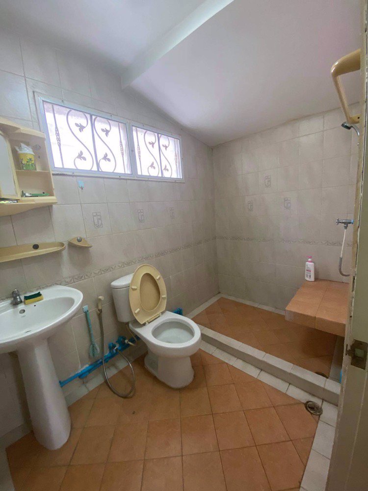 ขายด่วน-มสีวลี-บ้านเดี่ยว-60ตารางวา-ติดตลาดสี่มุมเมือง-0818684966