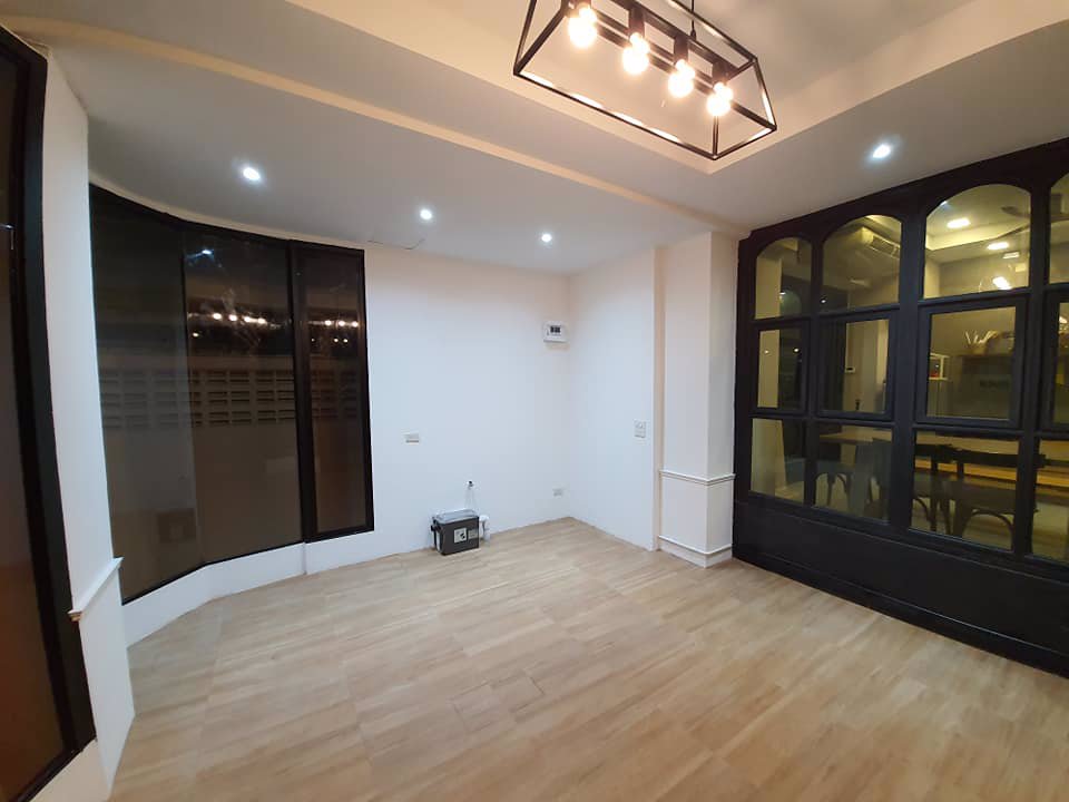 ให้เช่าร้านค้าใต้อพาร์ทเม้นท์-ในซอย-สุขุมวิท-81-อยู่ติด-bts-อ่อนนุช-300-ม-เนื้อที่ประมาณ-19-ตรม