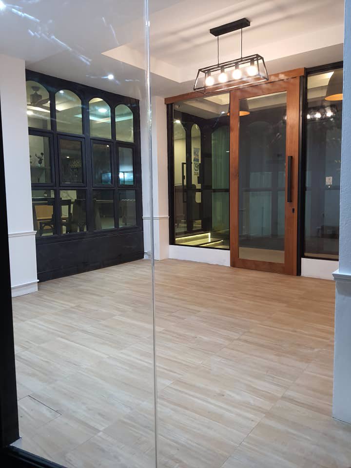 ให้เช่าร้านค้าใต้อพาร์ทเม้นท์-ในซอย-สุขุมวิท-81-อยู่ติด-bts-อ่อนนุช-300-ม-เนื้อที่ประมาณ-19-ตรม