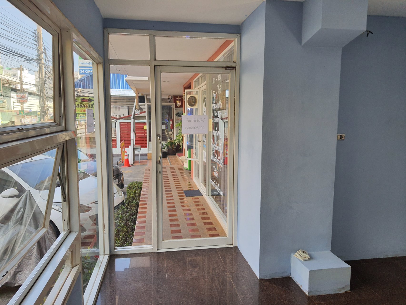ให้เช่าร้านค้า-ใต้อพาร์ทเมนท์-ติดโลตัสศรีนครินทร์