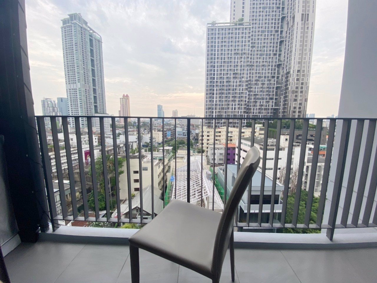 ให้เช่าคอนโด-เดอะรีเซิร์ฟ-พหล-ประดิพัทธ์-ติด-bts-สะพานควาย-ห้องเพดานสูง