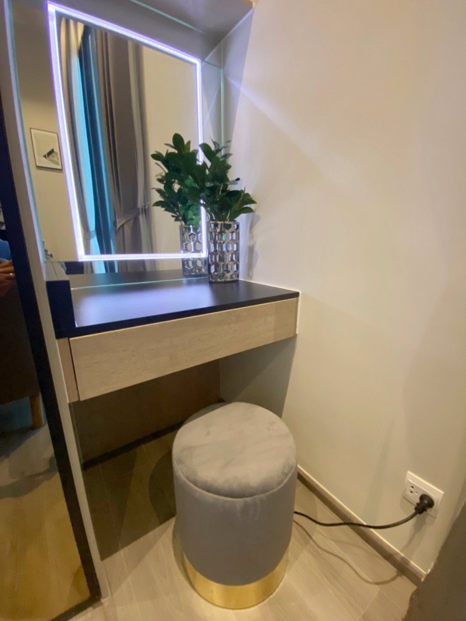 ให้เช่าคอนโด-เดอะรีเซิร์ฟ-พหล-ประดิพัทธ์-ติด-bts-สะพานควาย-ห้องเพดานสูง