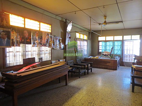 ขายด่วน-ที่ดินพร้อมสิ่งปลูกสร้าง-บ้านครึ่งตึกครึ่งไม้-2-ชั้น-ติดถนนโพธิ์การ้อง-เนื้อที่-63-ตรว