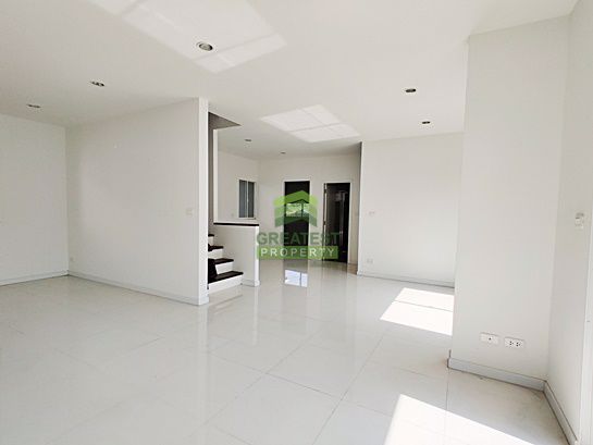 ขายด่วน-บ้านเดี่ยว-2-ชั้น-หมู่บ้าน-ดีไลท์-แอทซีน-วัชรพล-จตุโชติ-เนื้อที่-5250-ตรว-ทำเลดี