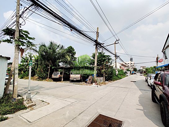 ขายด่วน-ที่ดินเปล่า-เนื้อที่-340-ตรว-หมู่บ้าน-ธารทอง-2-ซอยวัดลาดปลาดุก-แปลงมุม-ติดถนน-3-ด้าน