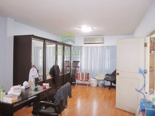 หมู่บ้าน-ทองสถิตย์-8-หทัยราษฎร์-วัชรพล-ขายด่วน-บ้านเดี่ยว-2-ชั้น-57-ตรว-โซนหน้าหมู่บ้าน-ราคาถูก