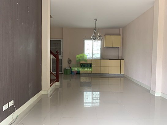 หมู่บ้าน-ไลโอนอฟ-ดอนเมือง-แจ้งวัฒนะ-ขายด่วน-ทาวน์โฮม-2-ชั้น-เนื้อที่-1730-ตรว-ซอย-ช่างอากาศอุทิศ13