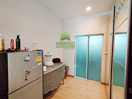 บ้านกลางเมือง-รัชดา-36-ซอย-เสือใหญ่อุทิศ-ขายด่วน-ทาวน์โฮม-3-ชั้น-เนื้อที่-2940-ตรว-แปลงริม-ทำเลดี