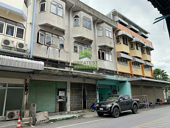 หมู่บ้าน-ศรีสามพราน-นครปฐม-ขายด่วน-ตึกแถว-4-ชั้น-เนื้อที่-16-ตรว-ทำเลดี-ติดถนนเมน