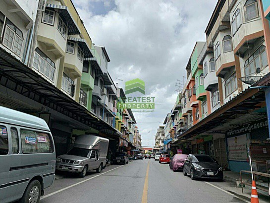 หมู่บ้าน-ศรีสามพราน-นครปฐม-ขายด่วน-ตึกแถว-4-ชั้น-เนื้อที่-16-ตรว-ทำเลดี-ติดถนนเมน