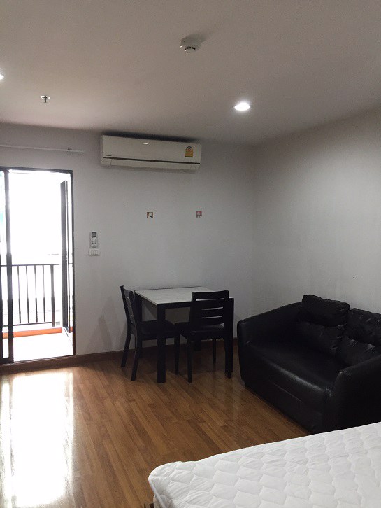 ให้เช่าคอนโดรีเจ้นท์โฮม-18-ติดถนนแจ้งวัฒนะ-ใกล้-bts-วัดพระศรี