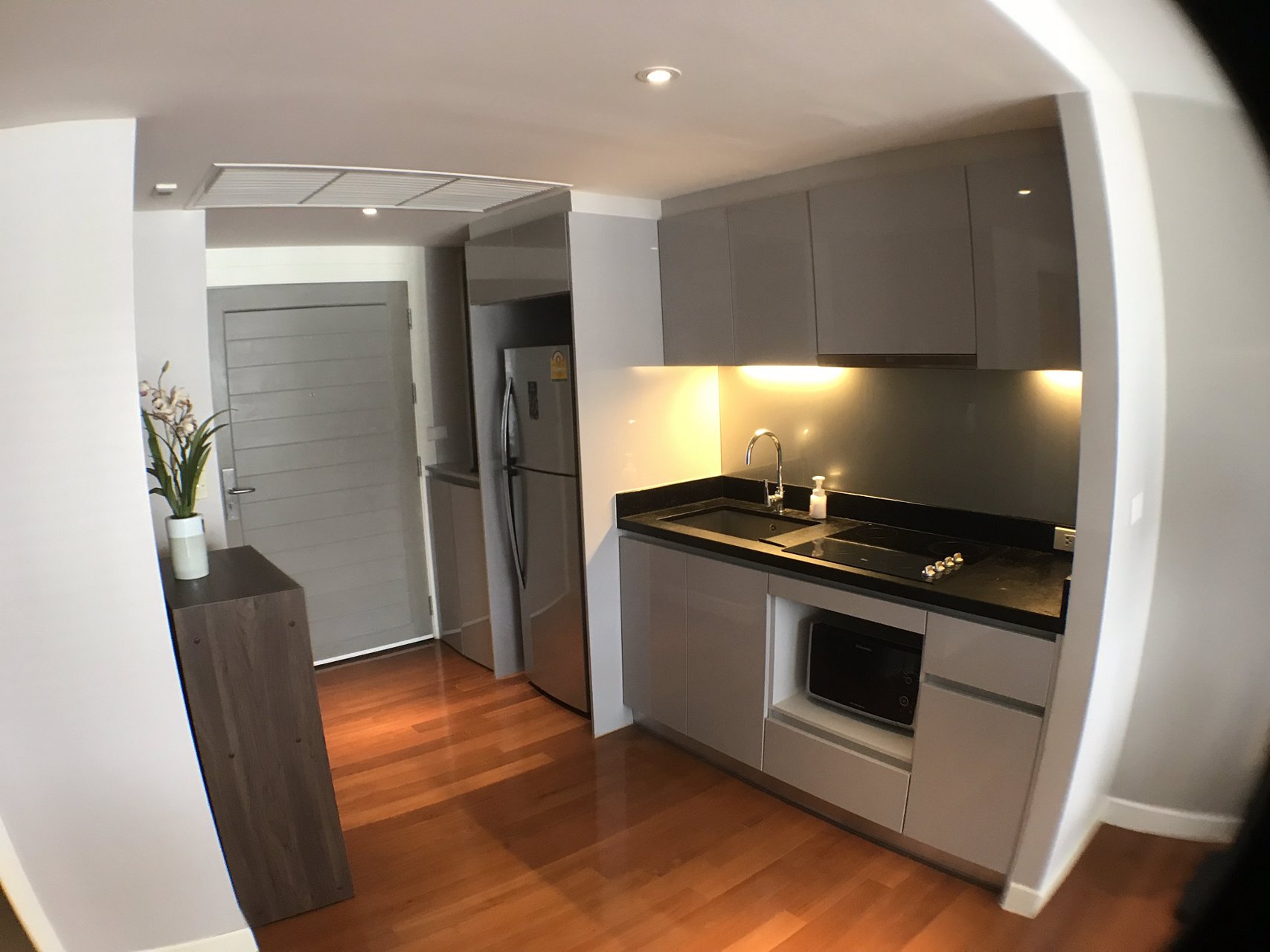 ให้เช่า-2br-พร้อมอยู่-la-citta-ทองหล่อ-ซ8