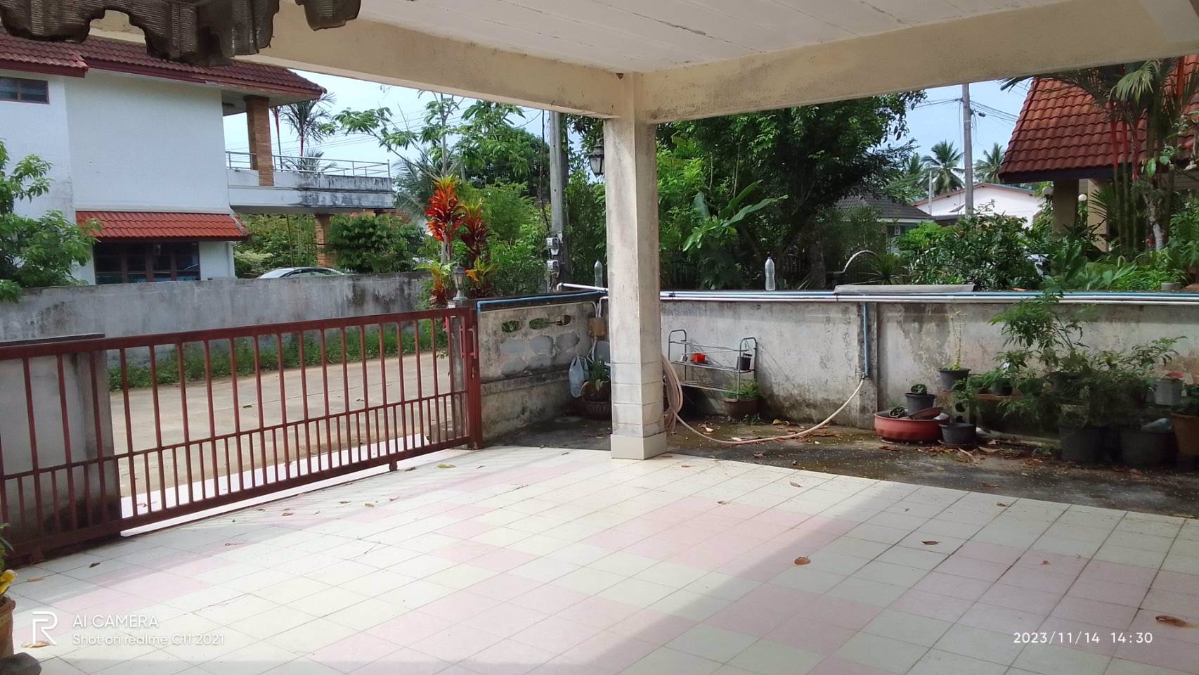 ขายบ้านสองชั้น-สามห้องนอน-สองห้องน้ำ