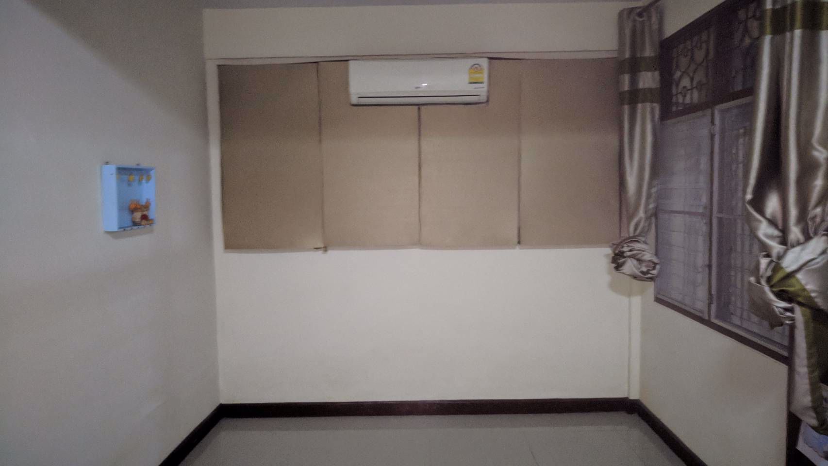 ให้เช่า-ทาวน์เฮ้าส์-ห้องมุม-หมู่บ้านหลักสองนิเวศ-เพชรเกษม63-2-34-ตรว-ใกล้-mrt-หลักสอง