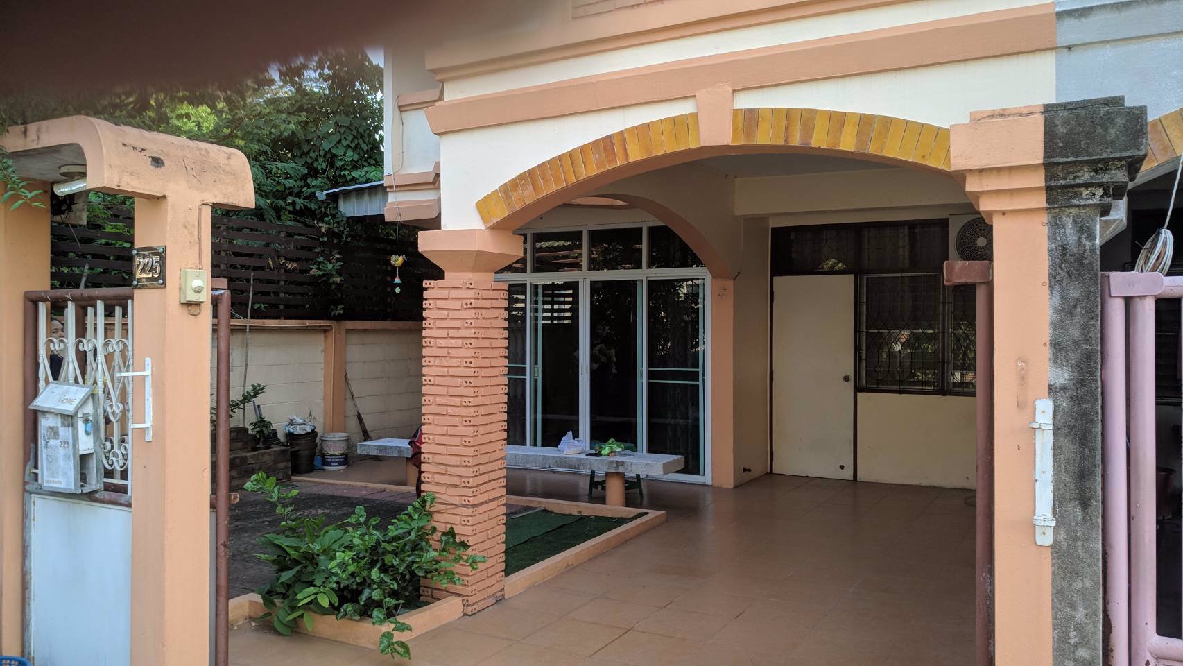 ให้เช่าทาว์โฮมหลักสองนิเวนศ์-3-ห้องนอน-2-ห้องน้ำ-ห่างจากถนนใหญ่-250-เมตร-ปากซอย-มี-รปภ-24-ชั่วโมง