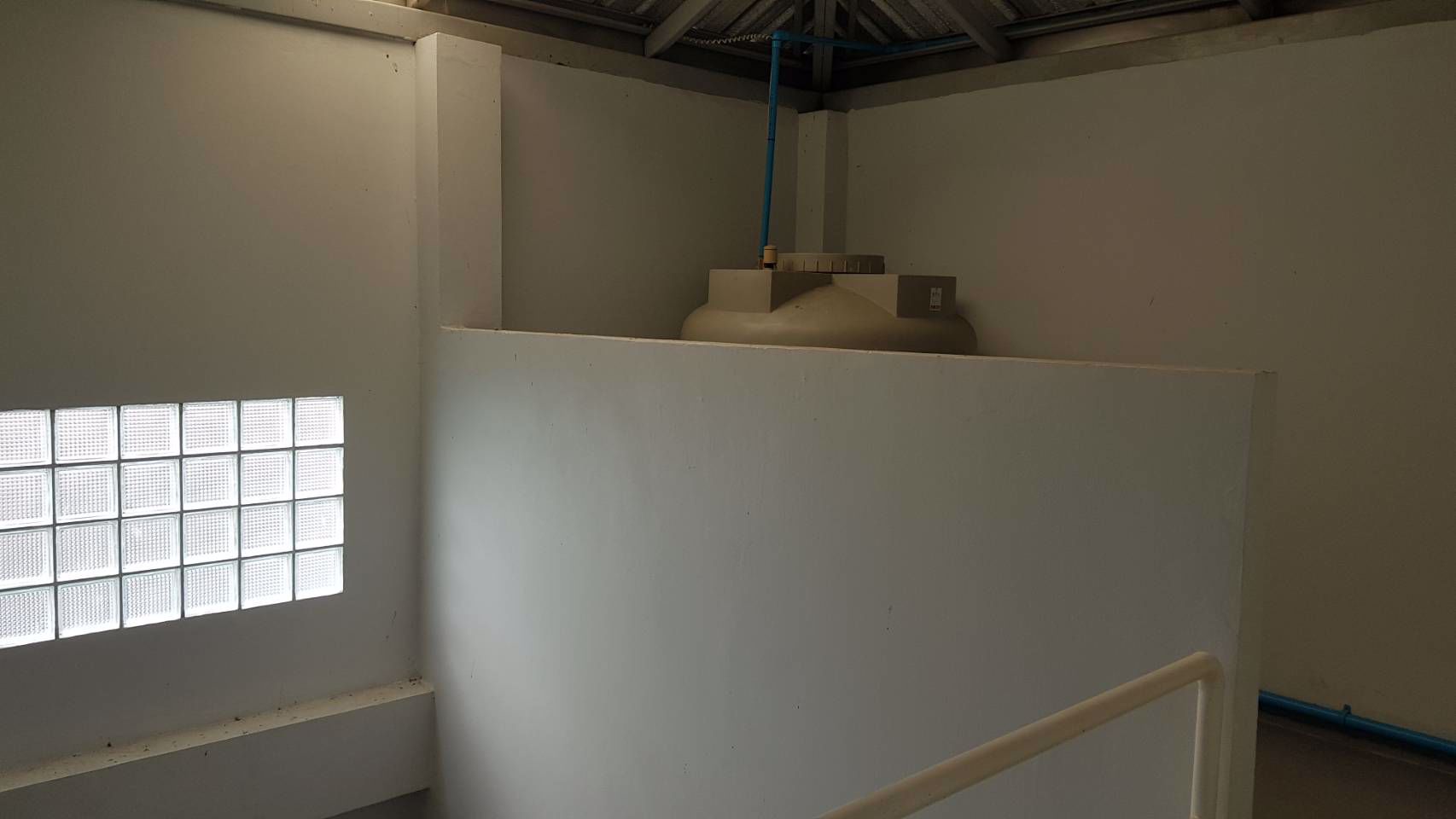 ขายอาคาร-5ชั้น-ถศรีนครินทร์-ซอย9-ทำเลดี-ใกล้มอเตอร์เวย์-airport-link-ขาย-16-ล้าน-โทร-093-9594717