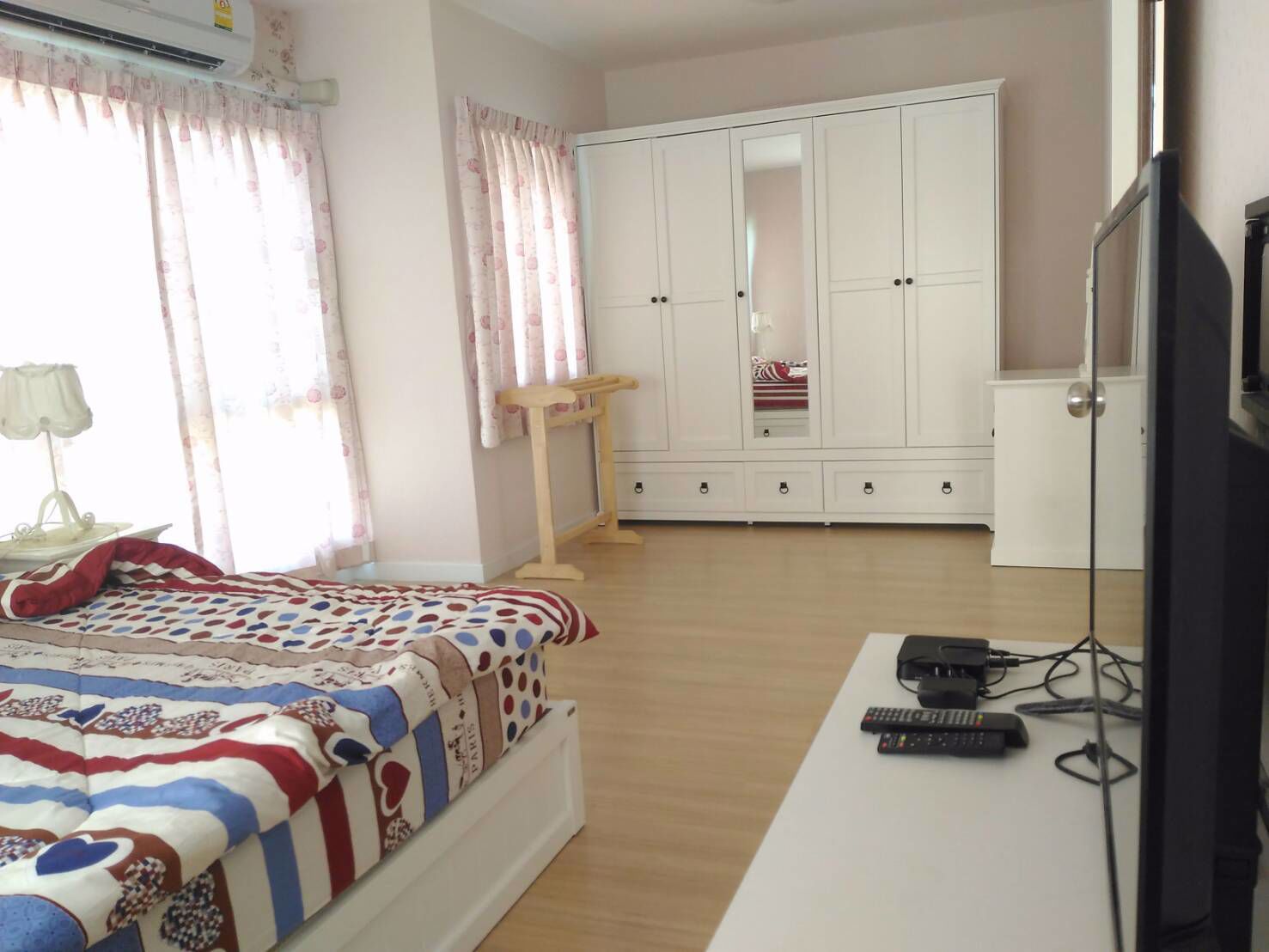 ให้เช่าบ้าน2ชั้น-มอินนินซิโอ1-ใกล้บิ๊กซีคลอง3-50ตรว-4นอน-เฟอร์ครบ-เช่า-22000บ-ด-โทร-093-9594717