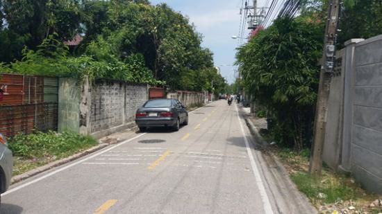 ให้เช่าที่ดิน-151-ตรว-ถพระรามเก้า-ใกล้ห้างเดอะไนน์-ทำเลดี-เช่า-28000-บ-ด-โทร-093-9594717