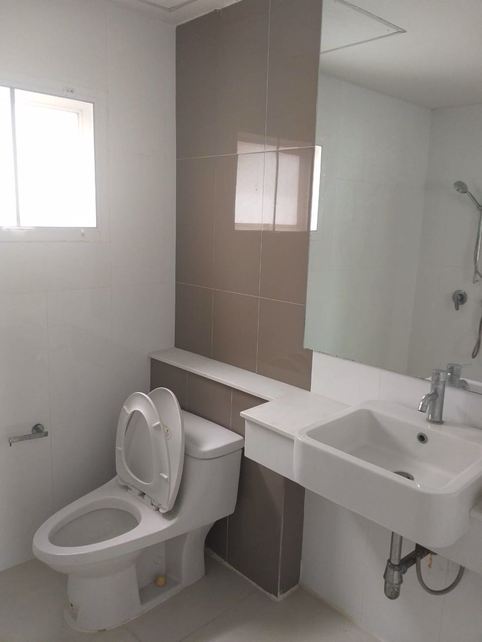 ให้เช่าทาวน์โฮม-3-ชั้น-ภณาสิริ-เกษตร-นวมินทร์-ซอยมัยลาภ-4นอน-ครัว-เช่า-22000บ-ด-โทร-093-9594717