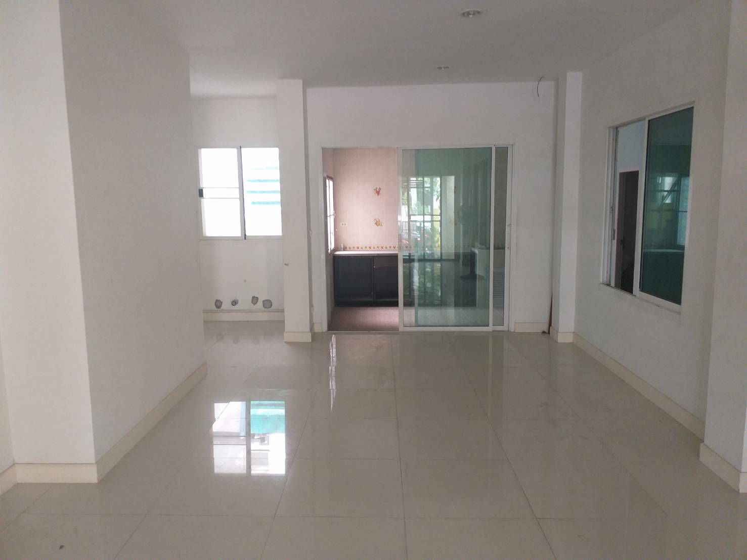 ให้เช่าทาวน์โฮม-3-ชั้น-ภณาสิริ-เกษตร-นวมินทร์-ซอยมัยลาภ-4นอน-ครัว-เช่า-22000บ-ด-โทร-093-9594717