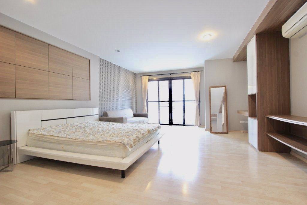 ขายทาวน์โฮมอารียาแมนดารีนา-ถสุขุมวิท77-30ตรว-3ชั้น-เหมาะซื้อลงทุน-ขาย-99ล้าน-โทร093-9594717