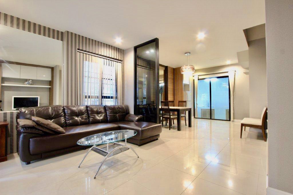 ขายทาวน์โฮมอารียาแมนดารีนา-ถสุขุมวิท77-30ตรว-3ชั้น-เหมาะซื้อลงทุน-ขาย-99ล้าน-โทร093-9594717