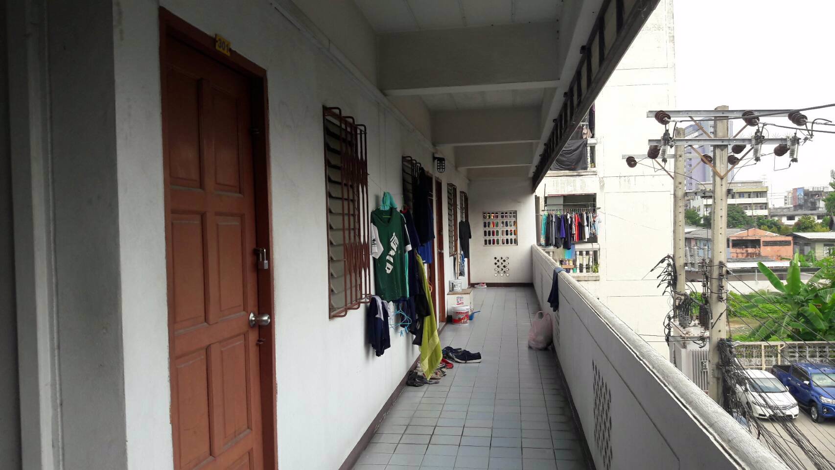 ขายอพาร์ทเม้นท์-4ชั้น-13นอน-ถรามคำแหง-ใกล้สี่แยกลำสาลี-รถไฟฟ้าเพียง-30ม-ขาย-8-ล้าน-โทร-093-9594717