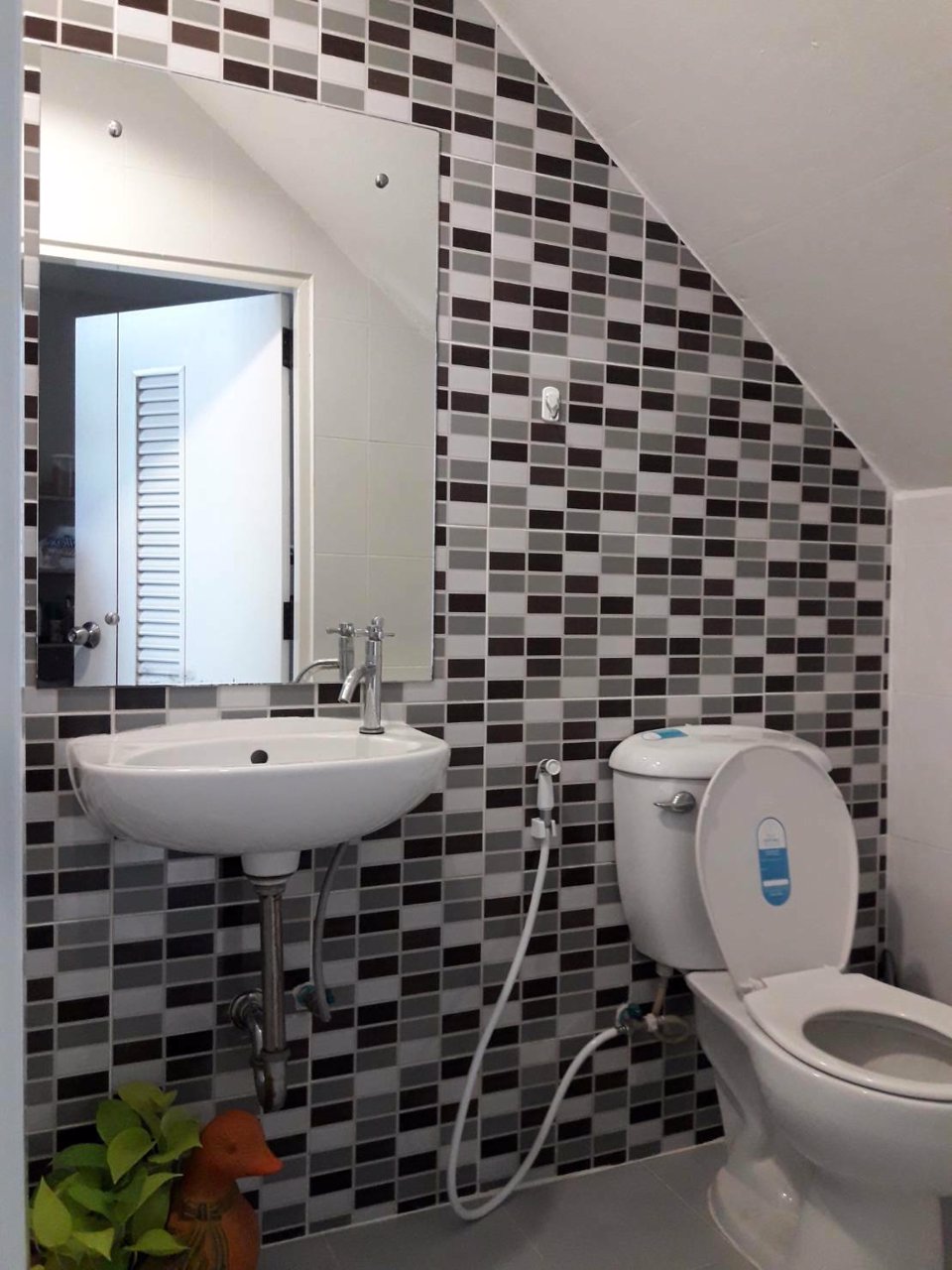 ให้เช่าอาคาคาร-35-ชั้น-4-คูหา-ถปทุมธานี-สายใน-เช่า-17500บ-ด-คูหา-โทร-093-9594717