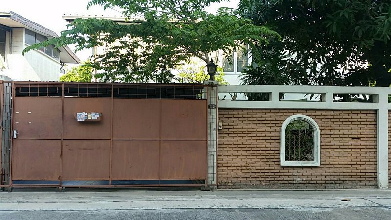 ขายบ้านเดี่ยว-79ตรว-ถรามคำแหง24-ใกล้มราม-ใกล้มอเตอร์เวย์-ทางด่วน-ขาย-12ล้าน-โทร093-9594717