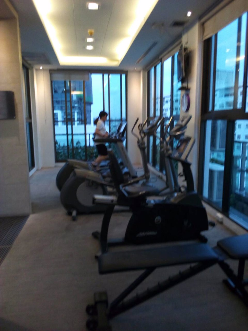 ให้เช่าคอนโดไอดีโอมิ๊กซ์-สุขุมวิท103-ใกล้-bts-อุดมสุข-แอร์-เฟอร์-13500-ด-โทร-093-9594717