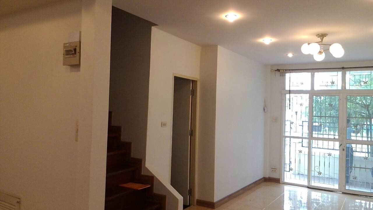 ให้เช่าทาวเฮ้าส์-2ชั้น-มร่วมทางฝัน-ลำลูกกาคลอง2-3นอน-3น้ำใกล้ฟิวเจอร์-เช่า-9000บ-ด-โทร-093-9594717