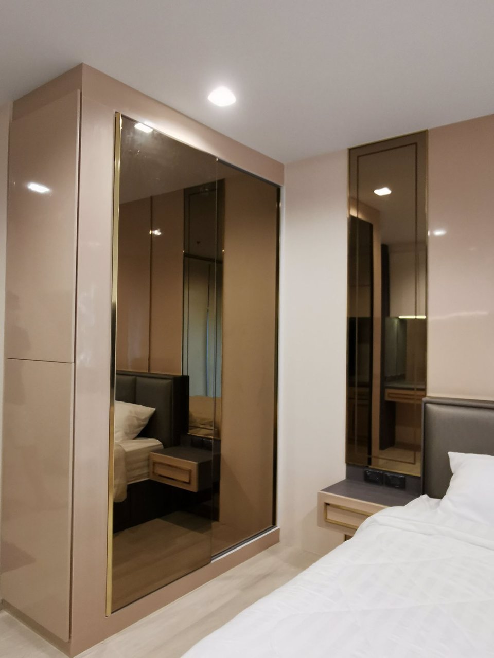 ให้เช่าคอนโด-life-one-wireless-ห้องใหม่-28ตรม-เฟอร์ครบ-ใกล้-bts-เพลินจิต-เช่า20000บ-ด-โทร093-9594717