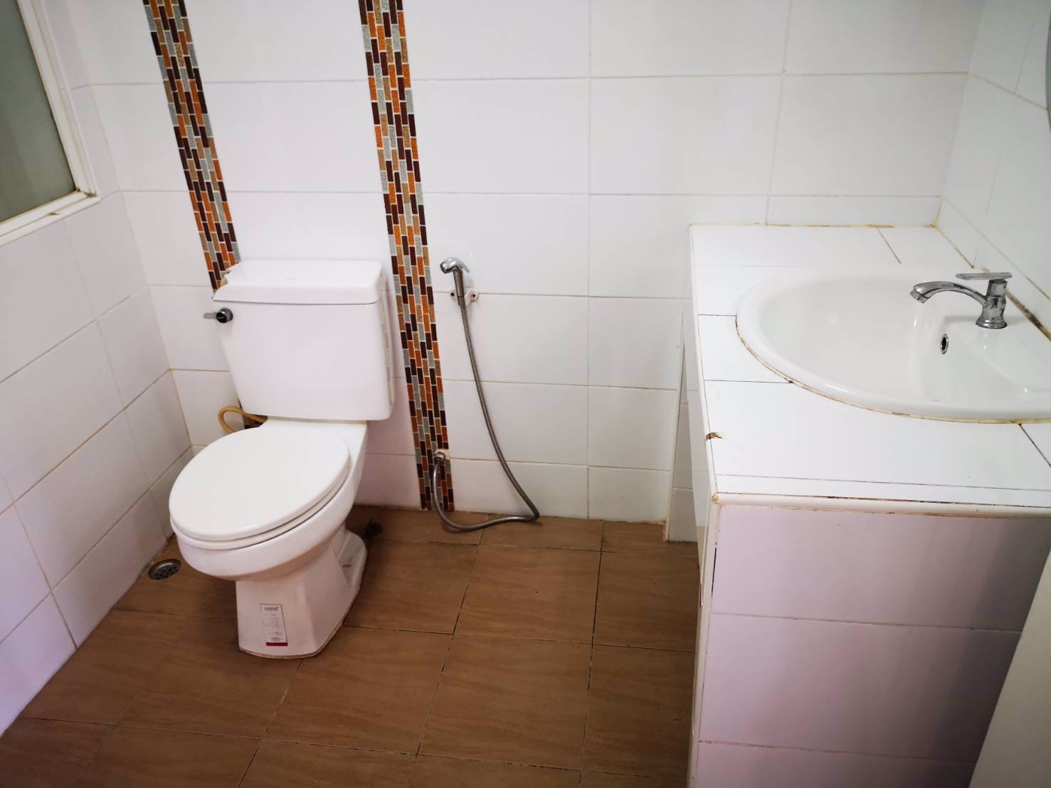 ให้เช่าทาวน์เฮ้าส์-2ชั้น-มเมืองเอก5-ใกล้มรังสิต-3นอน-2น้ำ-เฟอร์พร้อม-เช่า-15000บ-ด-093-9594717