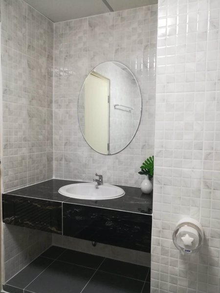 ขายคอนโดปัญจทรัพย์-สวีท-แต่งสวย-พร้อมเฟอร์นิเจอร์แอร์สวนระเบียง