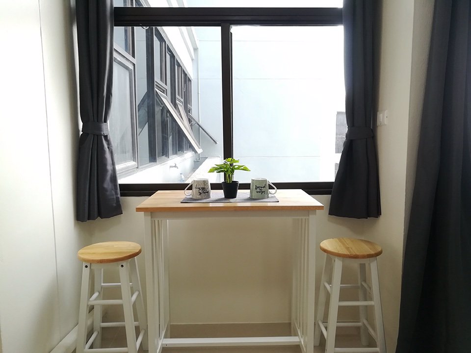 ขายคอนโดรัชอาภาทาวเวอร์-แต่งสวย-ห้องมุม-พร้อมเฟอร์นิเจอร์แอร์