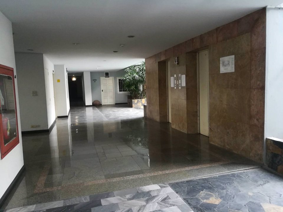 ขายคอนโดรัชอาภาทาวเวอร์-แต่งสวย-ห้องมุม-พร้อมเฟอร์นิเจอร์แอร์