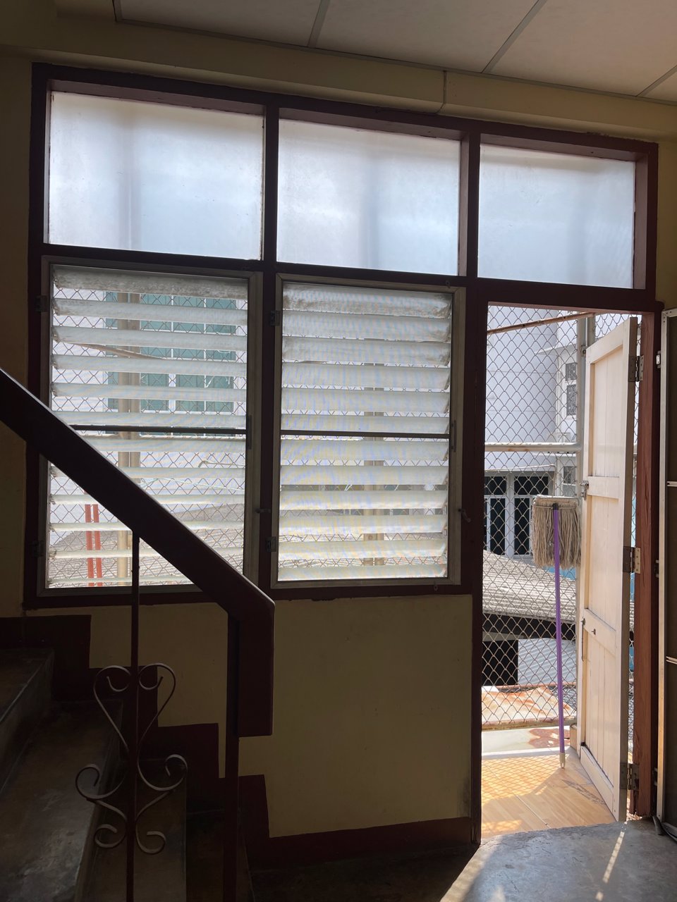 ขายด่วน-อาคารพาณิชย์พร้อมอยู่-4-ชั้น-ถนนพระราม-6