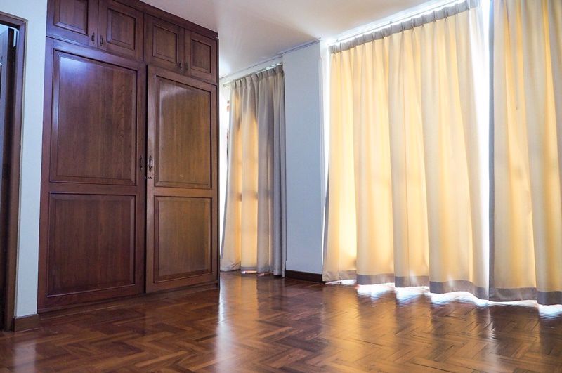 ทาวน์เฮาส์-เอกมัย-ให้เช่า-4-ชั้น-4-นอน-5-น้ำ-เหมาะสำหรับ-อยู่อาศัย-และ-ทำโฮมออฟฟิศ