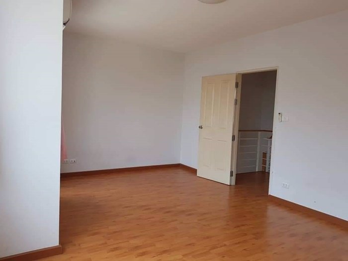 ขายด่วน-ทาวน์โฮม-เดอะทรัสต์-วงแหวน-ลำลูกกาคลอง5-ใกล้บิ๊กซี