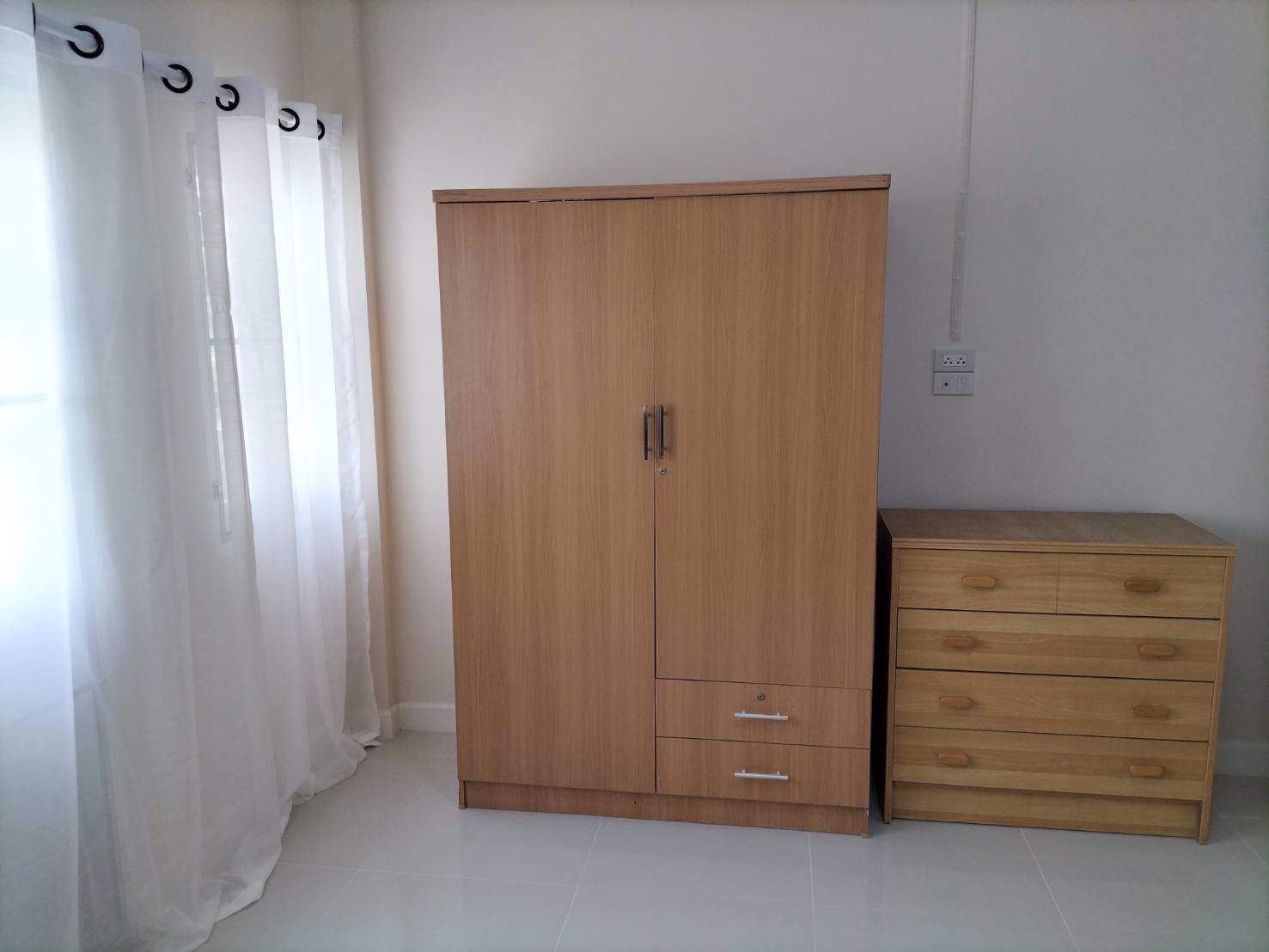 ขายถูกทาวน์เฮ้าส์-มเพลินใจ2-เนินพระ-เมืองระยอง-รีโนเวทใหม่เฟอร์ครบ-ใกล้อัสสัมชัญระยอง