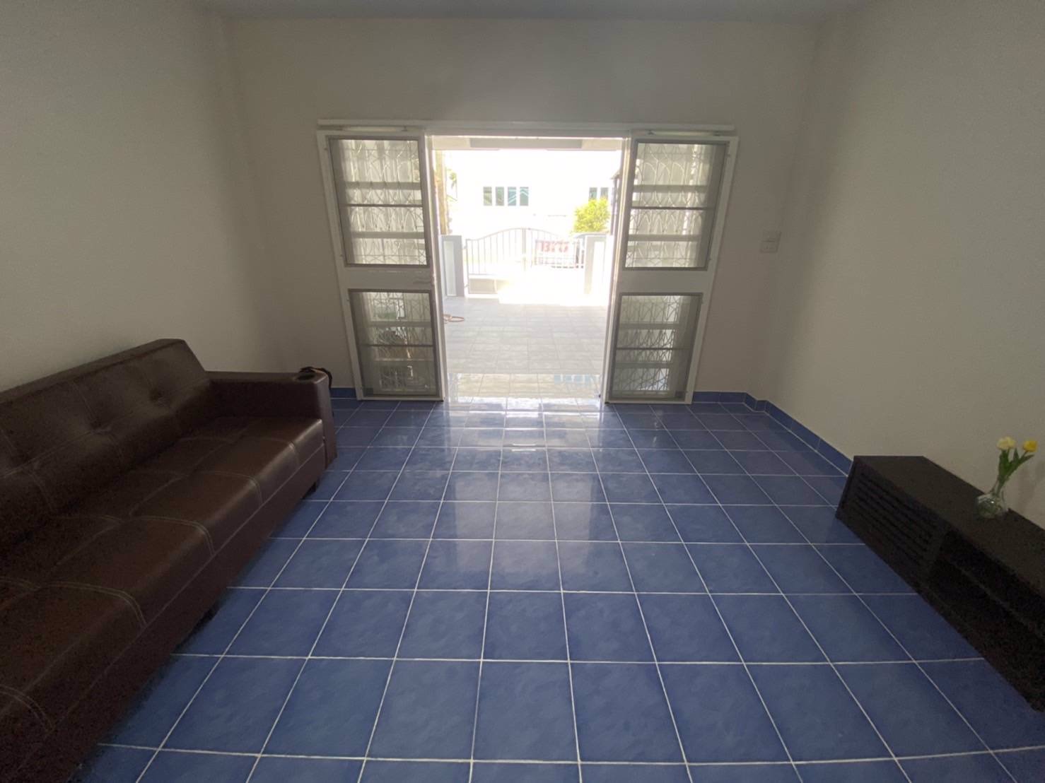 ขายถูกทาวน์เฮ้าส์-มเพลินใจ2-เนินพระ-เมืองระยอง-รีโนเวทใหม่เฟอร์ครบ-ใกล้อัสสัมชัญระยอง