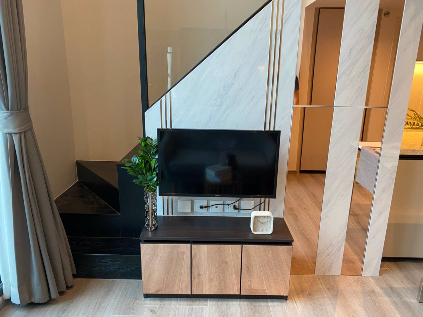 ขายถูกคอนโดเดอะ-รีเซิร์ฟ-พหล-ประดิพัทธ์-เฟอร์นิเจอร์ครบ-วิวสวย-ใกล้สถานีสะพานควาย-ราคาพิเศษ