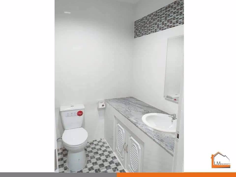 lmpt001-ขาย-ทาวน์เฮ้าส์-2ชั้น-หมู่บ้านร็อคการ์เด้น-1-ถนนวัชรพล-ซอย-5-