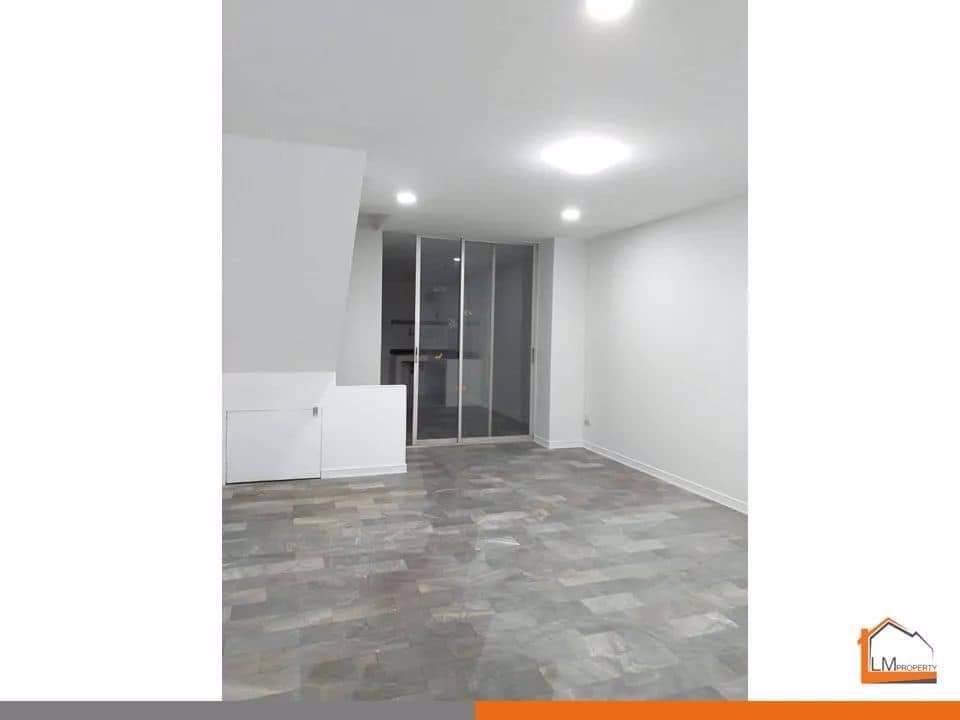 lmpt001-ขาย-ทาวน์เฮ้าส์-2ชั้น-หมู่บ้านร็อคการ์เด้น-1-ถนนวัชรพล-ซอย-5-