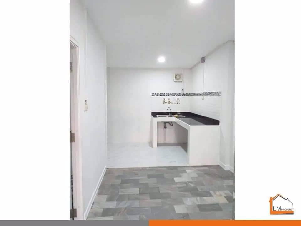 lmpt001-ขาย-ทาวน์เฮ้าส์-2ชั้น-หมู่บ้านร็อคการ์เด้น-1-ถนนวัชรพล-ซอย-5-