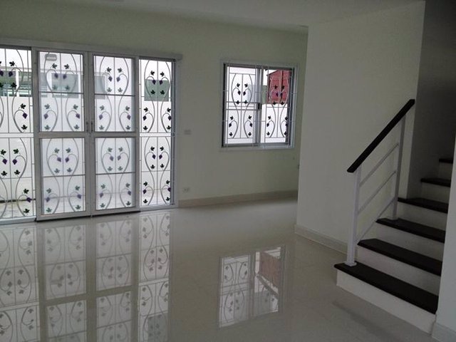 ให้เช่าทาวเฮาส์สภาพใหม่ใกล้รถไฟฟ้า-bts-ถูกที่สุดในโครงการ-