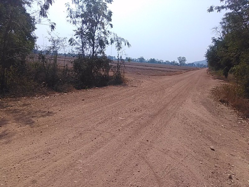 ที่ดินเปล่า50กว่าไร่-ห่าง4แยกซอย9ไม่ถึงกิโล-ติดถนน2สาย