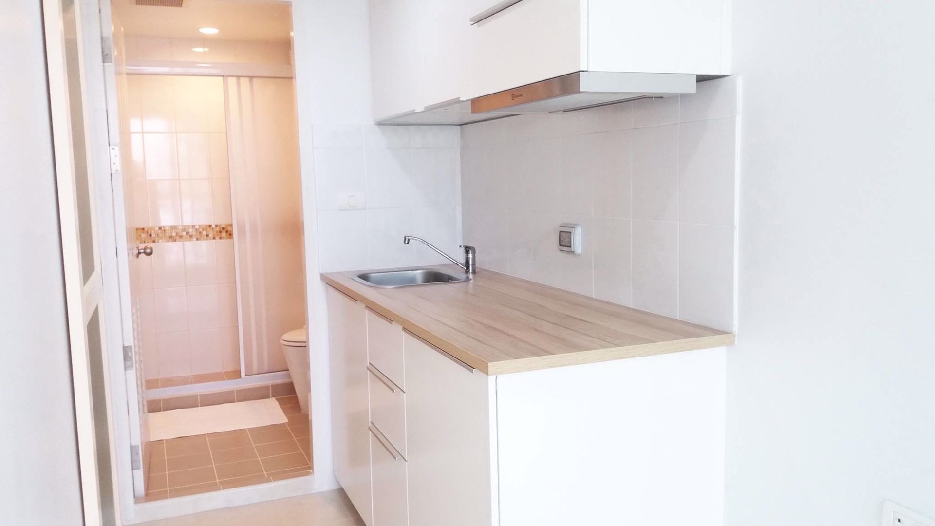 ขายด่วน-คอนโดสวย-เดอะนีช-รัชดา-ห้วยขวาง-เพียง-400-เมตร-จาก-mrt-ห้วยขวาง